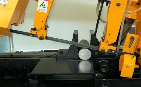 余干数控带锯床自动送料精度会出现偏差吗？